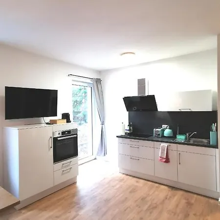 Apartment Bohnapartments Flora Mit Balkon - Wlan - Nahe Petersberg - Domplatz *