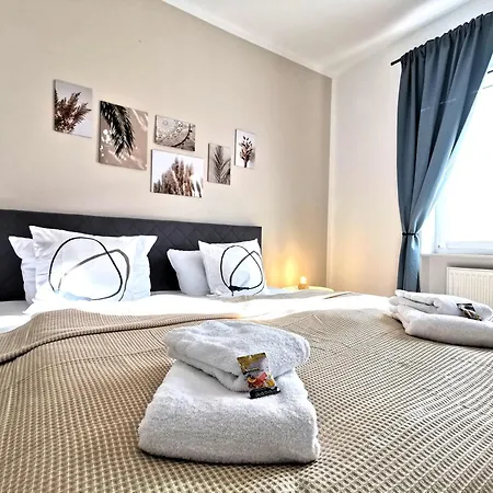 Bohnapartments Flora Mit Balkon - Wlan - Nahe Petersberg - Domplatz *