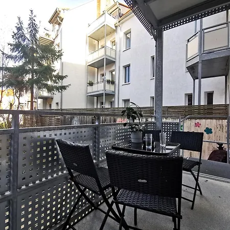 Bohnapartments Flora Mit Balkon - Wlan - Nahe Petersberg - Domplatz